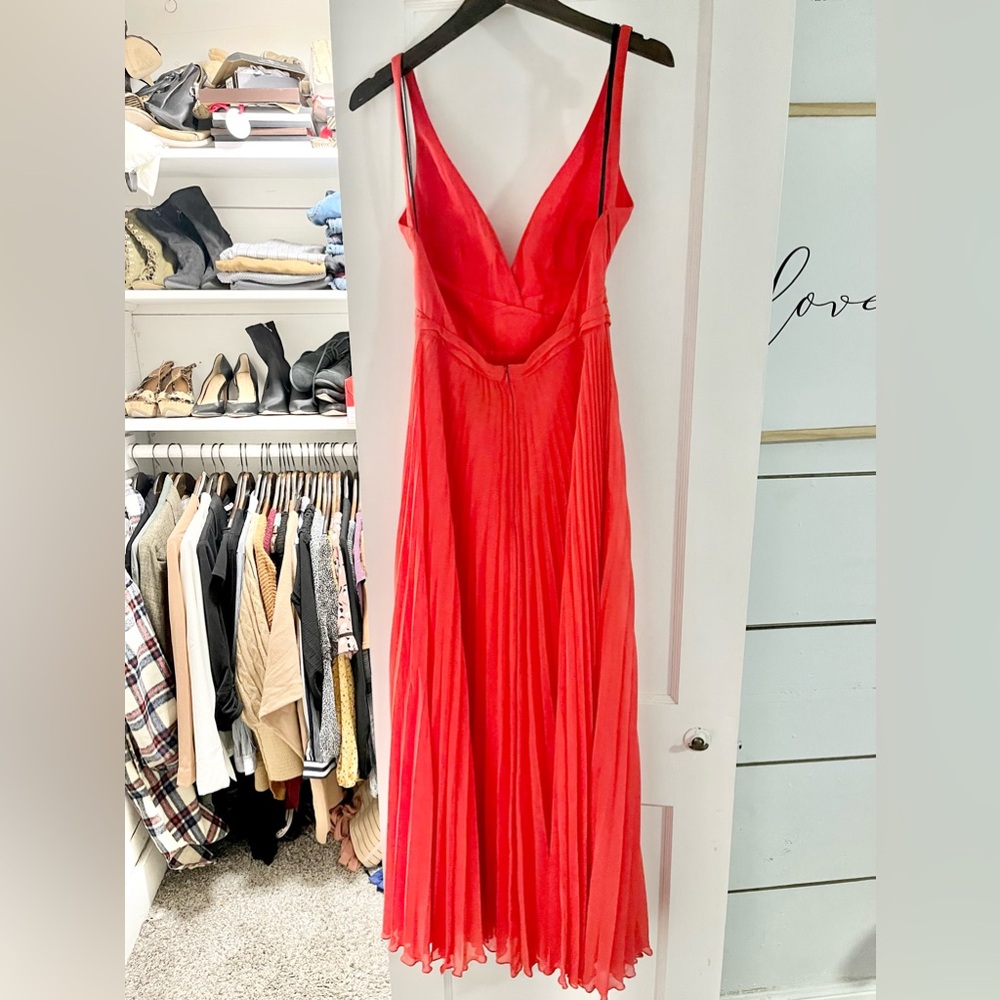 Formal Dress - Picture 3 of 5